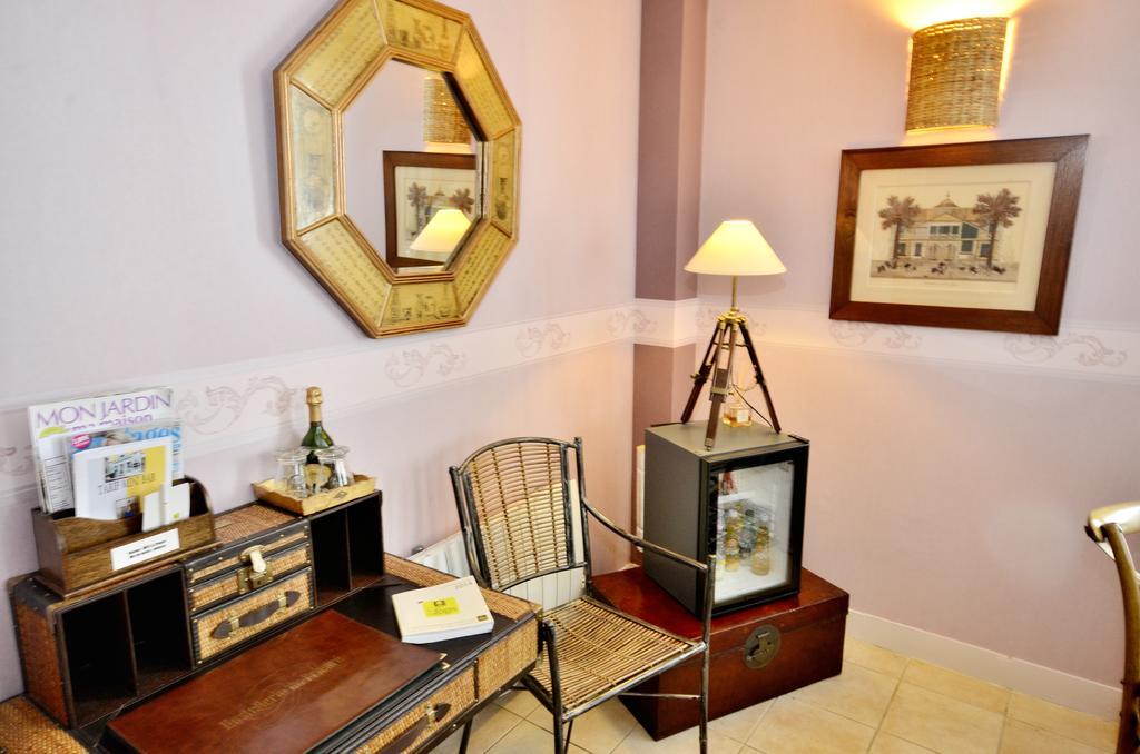 Hostellerie Du Prieure 圣普里 外观 照片