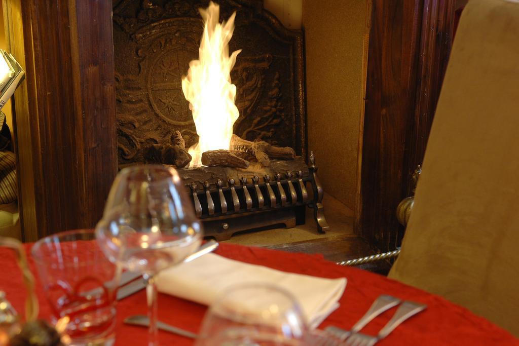 Hostellerie Du Prieure 圣普里 外观 照片