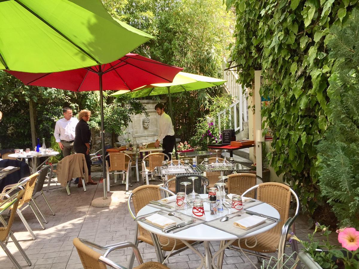Hostellerie Du Prieure 圣普里 外观 照片