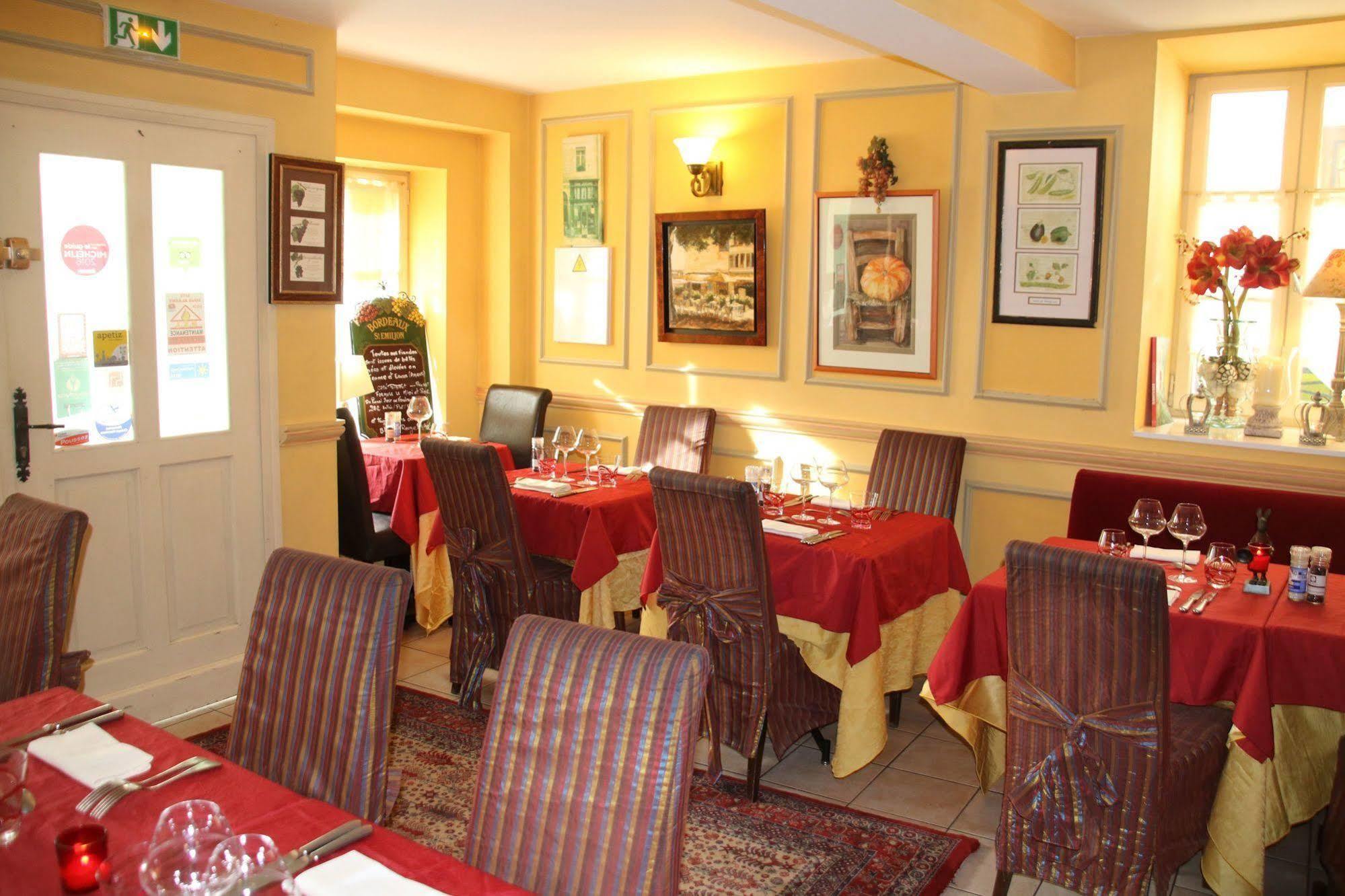 Hostellerie Du Prieure 圣普里 外观 照片