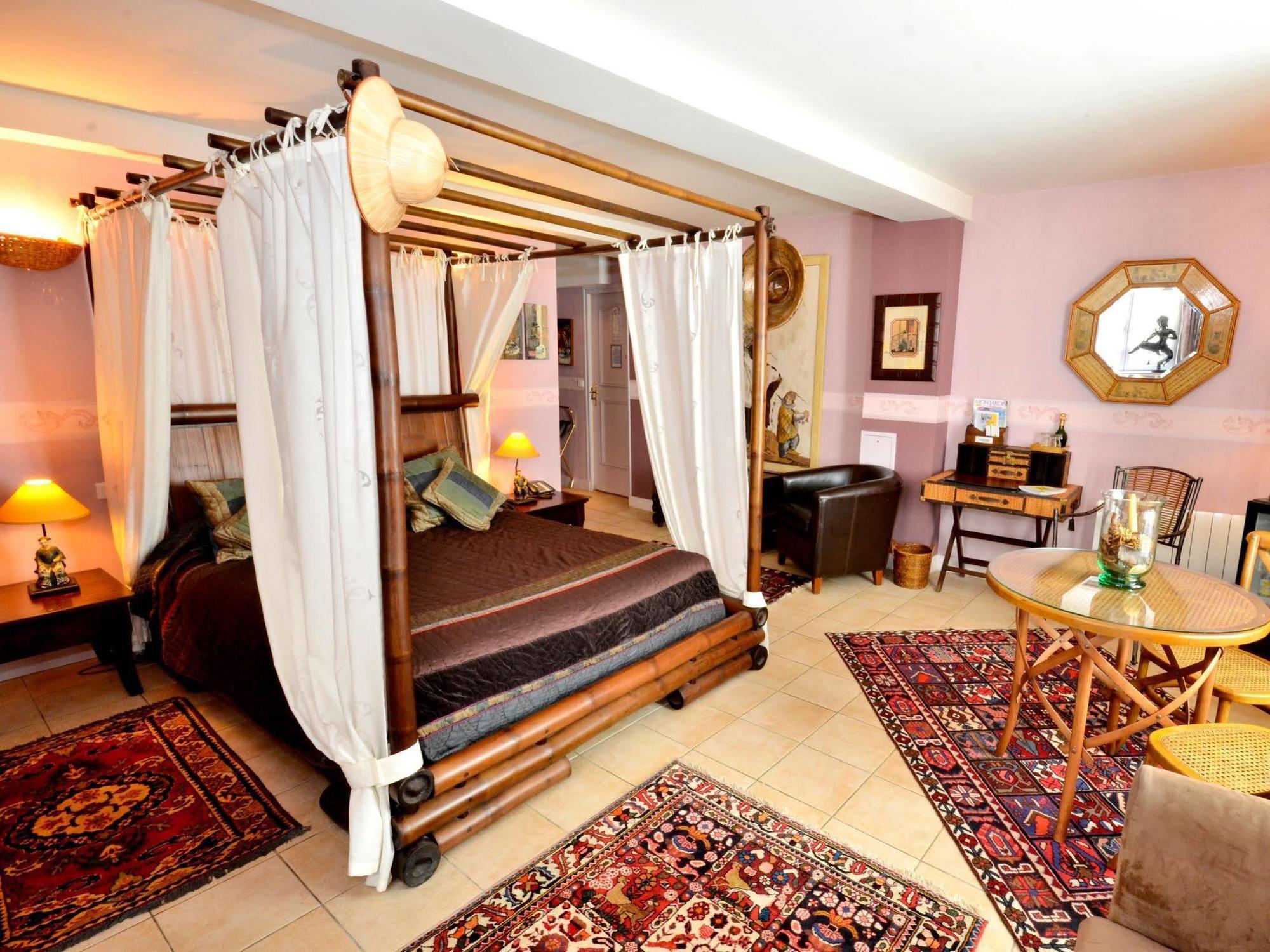 Hostellerie Du Prieure 圣普里 外观 照片